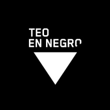 en negro