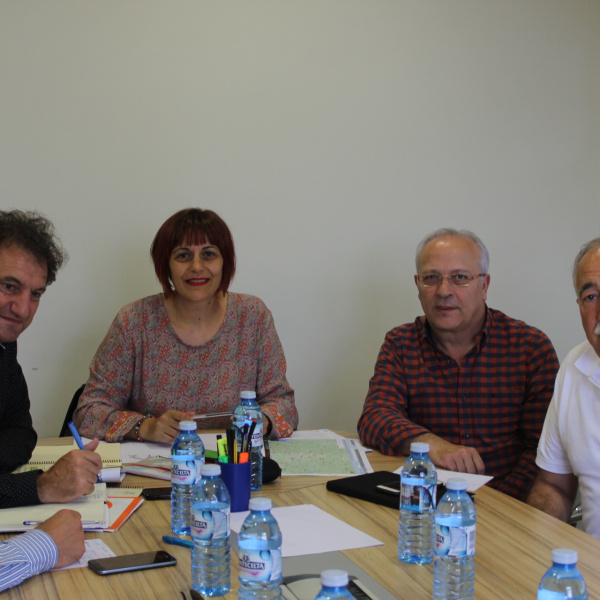 Imaxe da reunión celebrada en Teo